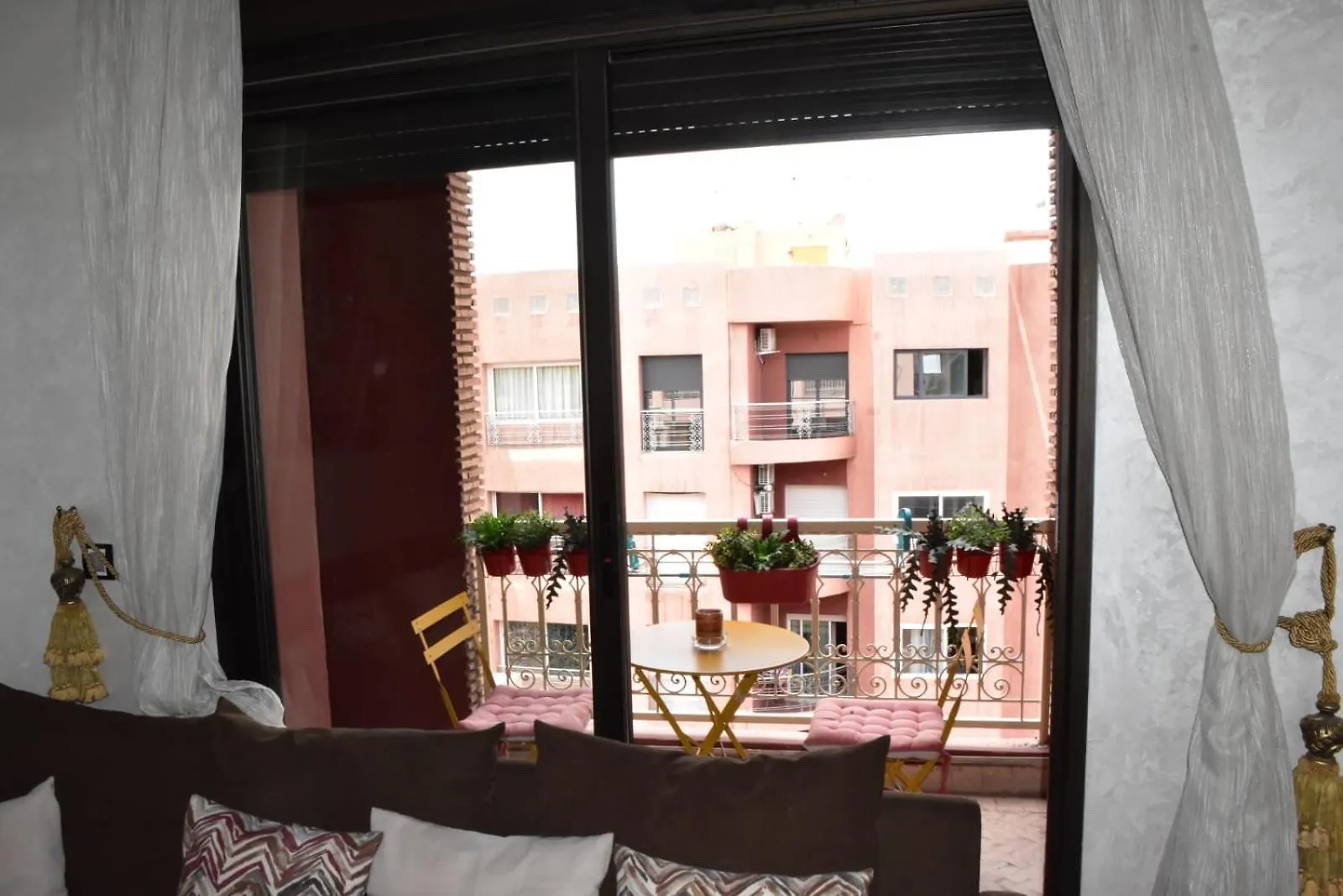 Apartment Superbe Appartement De Standing A Marrakech Excellent Emplacement Au Centre-Ville Marrakesh